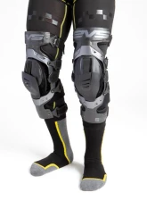 EVS Axis Pro Knee Brace - Single Left                                     - AXISP-GRY-ML - Image 13