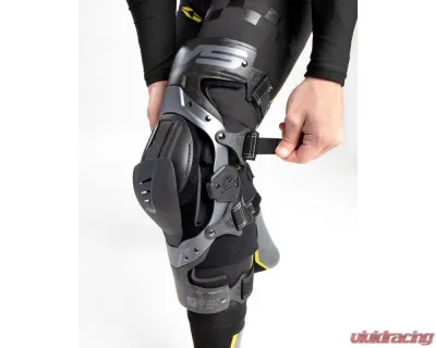 EVS Axis Pro Knee Brace - Single Left - AXISP-GRY-ML