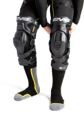 EVS Axis Sport Knee Brace - Pair                                     - AXISS-BK/GY-MP - Image 13