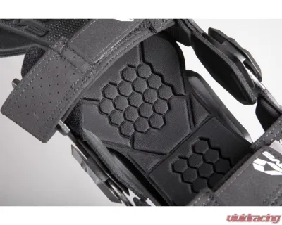EVS Web Eclipse Knee Brace - Single Right - WEBECL-BK-XR