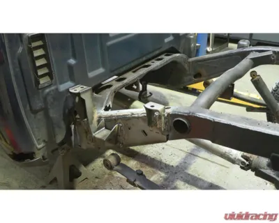 Rust Buster Rear Leaf Spring Forward Mount Chevrolet Silverado 1500 | GMC Sierra 2007-2013 - RB7337