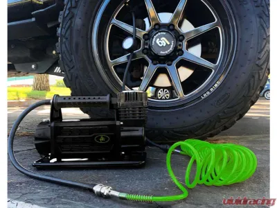 Overland Vehicle System EGOI 5.6 CFM Air Compressor System with Storage Bag, Hose & Attachments Universal - 12099917