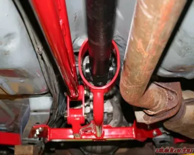 UMI Performance Tunnel Mounted Torque Arm TH350 & T5 Transmissions w/ Front Drive Shaft Loop 3" Red GM F-Body 1982-1992 - 2215-R