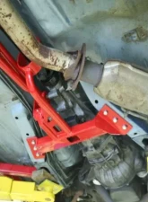 UMI Performance Tunnel Mounted Torque Arm TH400 Transmission w/ Front Drive Shaft Loop 3" Red GM F-Body 1982-1992                                     - 2219-R - Image 4