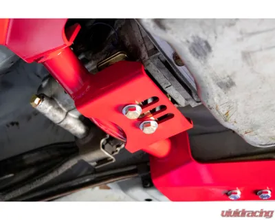UMI Performance Transmission Crossmember Chevrolet | Pontiac 1982-1992 - 2251-B