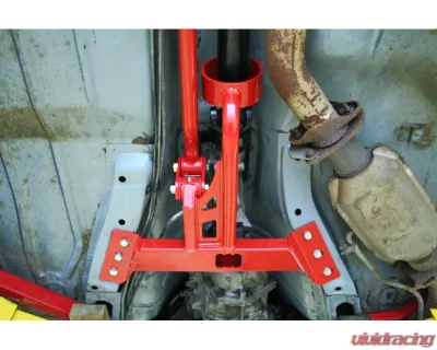 UMI Performance Red Tunnel Mounted Torque Arm Mount wih Loop TH400 GM F-Body 1982-1992 - 2219AS-R