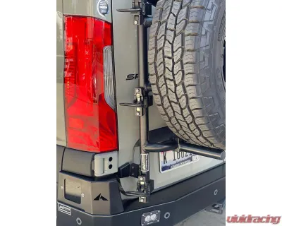 Aluminess Saved By The Tire Bundle Mercedes-Benz Sprinter 2019+ - 210733