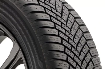 Bluearth Winter V906 SUV