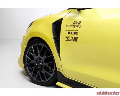 Charge Speed FRP Front Fenders Ducts Suzuki Swift Sport 2017-2022 - BCZC17-CS152FFD