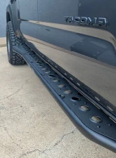Cali Raised LED Step Edition Rock Slider Double Cab | Long Bed w/ Kick Out | Yes (Powder Coat) | Raw Steel Toyota Tacoma 2024+                                     - CR4093 - Image 7