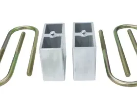 MaxTrac 4in Rear Lowering Blocks and U-Bolts Chevrolet S10 2WD 1982-2004