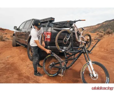 ROAM Adventure Co Black Aluminum 5 Gallon Water Tank ROAM-TANK-5G - ROAM-TANK-5G