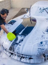 Chemical Guys 1Gallon Black Light Hybrid Radiant Finish Car Wash Soap                                     - CWS619 - Image 2