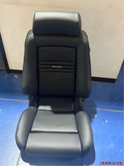 Recaro Ergomed ES Right Seat Black Leather and Vinyl|Black Leather Grey Logo CLEARANCE - 154.20.2541