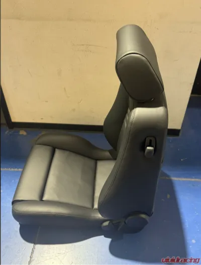 Recaro Ergomed ES Right Seat Black Leather and Vinyl|Black Leather Grey Logo CLEARANCE - 154.20.2541