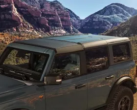 Ford Performance Front Row Retractable Vinyl Sunrider Soft Top Ford Bronco 4-Door 2021+