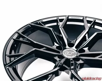 VR Forged D05 Wheel Gloss Black 22x10.5 +19mm 5x112 - VR-D05-22105-19-5112-GBLK