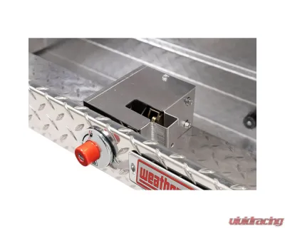 Weather Guard 56in Low Profile Lo-Side Box, Aluminum, Clear, 4.0 cu ft - 178-0-04