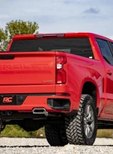 Rough Country 3.5" Lift Kit M1 Struts | M1 GMC Sierra 1500 2WD | 4WD 2019-2025 & Classic                                     - 22640RED - Image 4