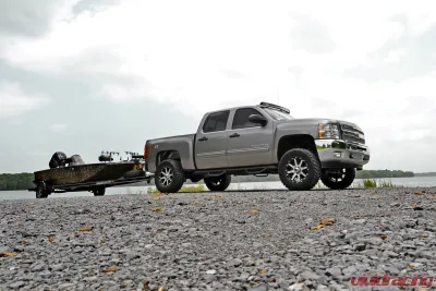 Rough Country 6" Lift Kit M1 Struts w/M1 Rear Shocks Chevrolet Silverado 1500 GMC Sierra 1500 4WD 2007-2013 - 23640
