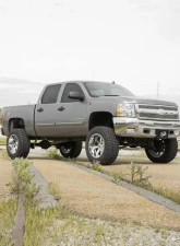Rough Country 7.5" Lift Kit M1 Struts w/M1 Rear Shocks Chevrolet Silverado 1500 GMC Sierra 1500 4WD 2007-2013                                     - 26440 - Image 4
