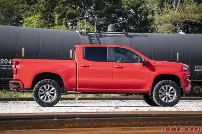 Rough Country 3.5" Lift Kit Vertex Chevy Silverado 1500 2WD | 4WD 2019-2025 & Classic - 29550RED