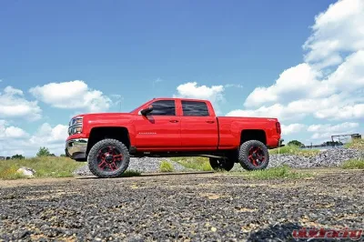 Rough Country 7" Lift Kit Bracket w/M1 Montube Struts and Shocks Chevrolet Silverado 1500 GMC Sierra 1500 4WD 2014-2016 - 29840