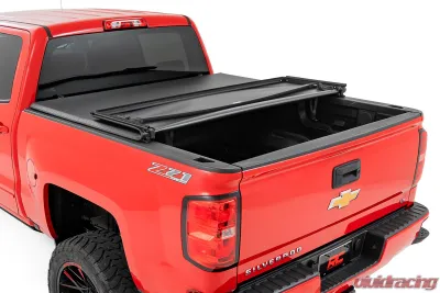 Rough Country Soft Tri-Fold Bed Cover 5'9" Bed w/o Cargo Management System Chevrolet Silverado 1500 1500 Classic GMC Sierra 1500 1500 Classic 2WD 4WD 2014-2019 - 41214550