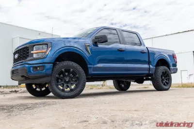 Rough Country 3" Lift Kit Forged UCA Strut Spacers w/N3 Rear Shocks Ford F-150 4WD 2021-2023 - 41430