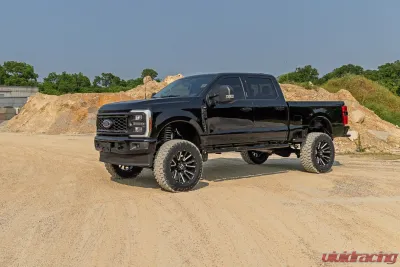 Rough Country 6" Lift Kit Gas OVLD Ford F-250 | F-350 Super Duty 4WD 2023-2025 - 41730