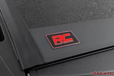 Rough Country Hard Low Profile Bed Cover 5'10" Bed Chevy | GMC Sierra 1500 19-25 | Silverado 1500 19-25 - 47120580B