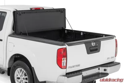 Rough Country Hard Tri-Fold Flip Up Bed Cover 5' Bed Nissan Frontier 2WD | 4WD 05-21 - 49520501