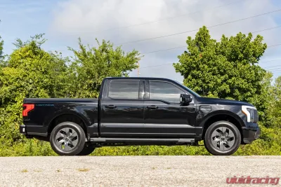 Rough Country 3/4" Front Leveling Kit Lowers Rear 1.5 Inches Ford F-150 Lightning 22-25 - 52006