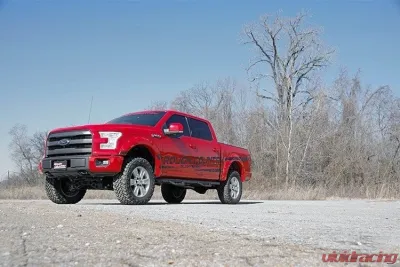 Rough Country 4" Lift Kit M1 Struts | M1 Ford F-150 4WD 2015-2020 - 55540