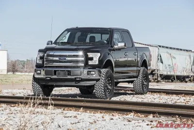 Rough Country 6" Lift Kit M1 Struts for 2015-2020 Ford F-150 4WD - Durable Suspension Upgrade - 55740