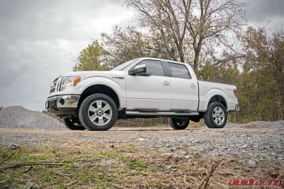 Rough Country 2" Lift Kit M1 Struts | M1 Ford F-150 4WD 2009-2013 - 56840