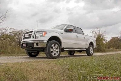 Rough Country 2 Inch Leveling Kit Red - 568RED