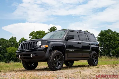 Rough Country 2" Lift Kit Lifted N3 Struts Jeep Compass Compass Classic Patriot 2007-2017 - 66532