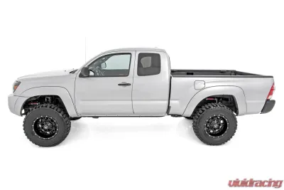 Rough Country Vertex 2.5 Adjustable Front Shocks for 2005-2022 Toyota Tacoma 2WD/4WD - 689035