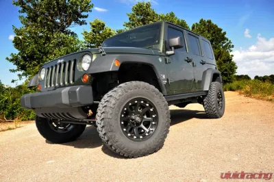 Rough Country 3.5" Lift Kit M1 Jeep Wrangler Unlimited 2WD | 4WD 2007-2018 - 69440