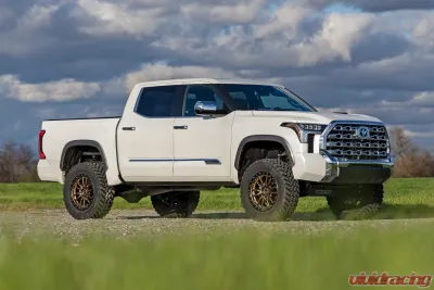 Rough Country 6" Lift Kit OE Air Ride Toyota Tundra 2WD | 4WD 2022-2025 - 71800