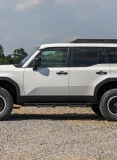 Rough Country 2" Lift Kit M1 Toyota Land Cruiser 4WD 2024-2025                                     - 73040 - Image 2