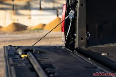Rough Country Tailgate Assist Ford F-250 | F-350 Super Duty 2WD | 4WD 1999-2016 - 73220