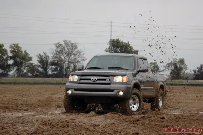 Rough Country 2.5" Lift Kit Lifted N3 Struts w/Premium N3 Toyota Tundra 2WD 4WD 2000-2006 - 75031