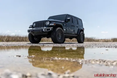 Rough Country 2.5" Lift Kit Coils V2 Jeep Wrangler Unlimited 4WD 2024-2025 - 79370