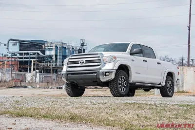 Rough Country 2.5"-3" Suspension Leveling Kit Toyota Tundra 2007-2020 - 870