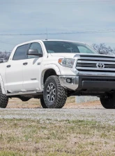 Rough Country 2.5"-3" Suspension Leveling Kit Toyota Tundra 2007-2020                                     - 870 - Image 4
