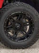 Rough Country 92 Series 18x9 Gloss Black Wheel 6x5.5 +18mm for Chevy, GMC, Ford, Ram, Toyota                                     - 92181812 - Image 5