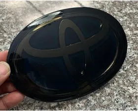 Lamin-X Universal Emblem Cover