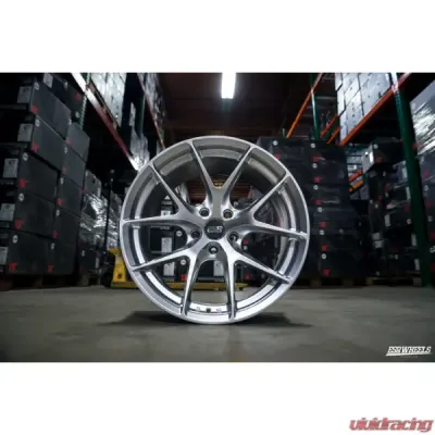 ESR Wheels RF2 Wheel 18x8.5 5x120.6 +30 Hyper Silver - 88551430 RF2HS 5X120.6